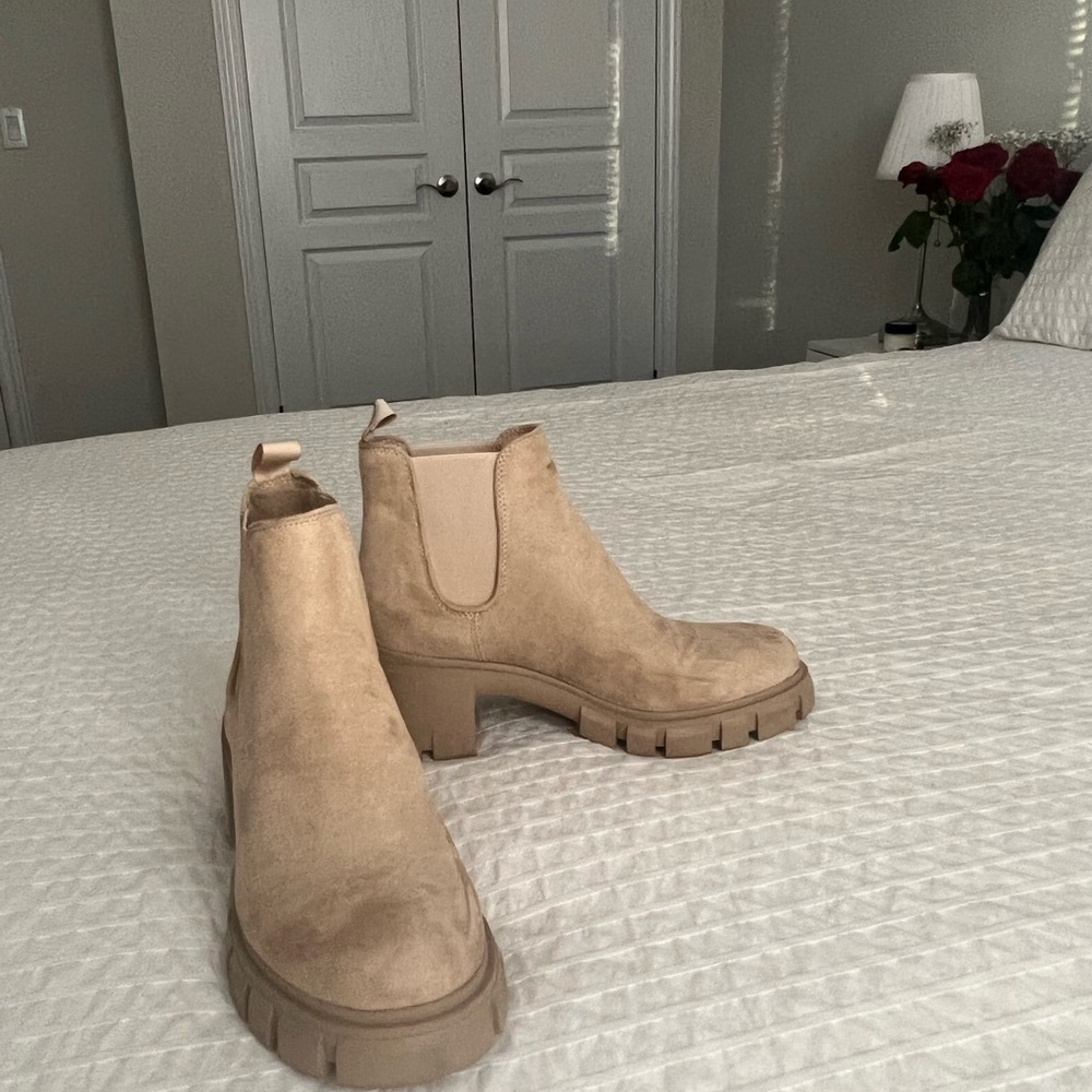 BDG BOOTS